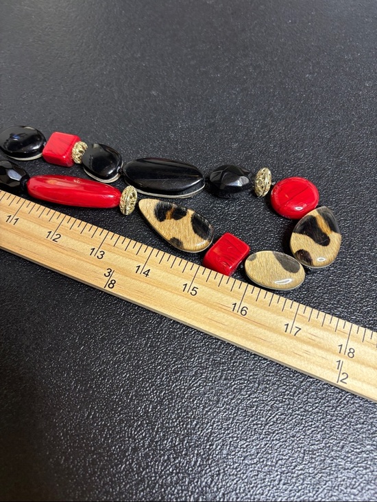 Chico’s Long Chunky Leopard Animal Print Statement Necklace Red Gold - Picture 8 of 8